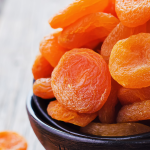 8 benefits of eating 2 dried apricots every morning