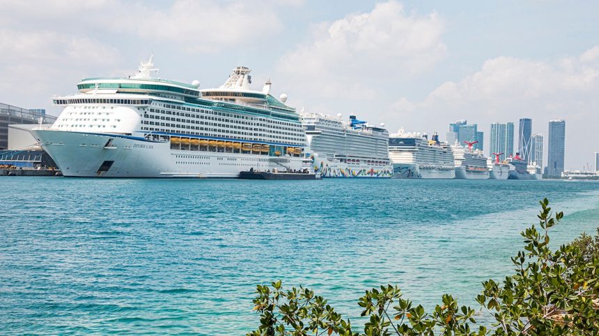 Cruise ships in Miami