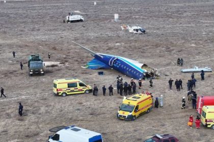 Azerbaijan Airlines plane crashes in Kazakhstan, many feared dead - SUCH TV