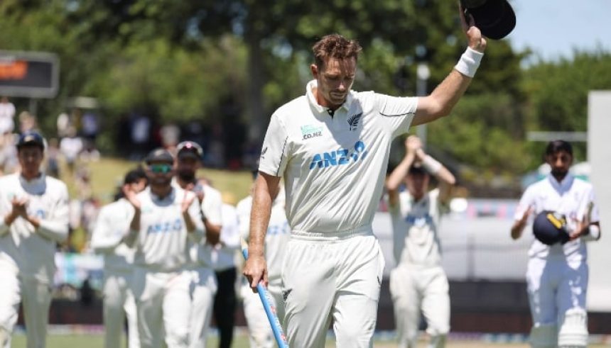 New Zealand’s Tim Southee gestures to the crowd as he leaves the field in his final Test after victory against England at Seddon Park in Hamilton, New Zealand, on December 17, 2024. —AFP