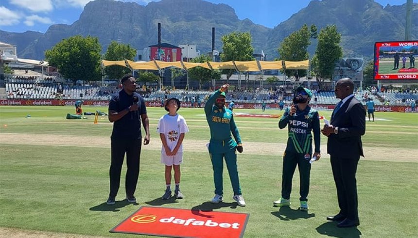 Pakistan and South Africa skippers during the toss. — Facebook/@PakistanCricketBoard