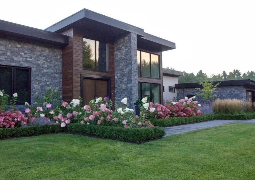 11 Hydrangea Landscaping Ideas You're About to See Everywhere This Spring