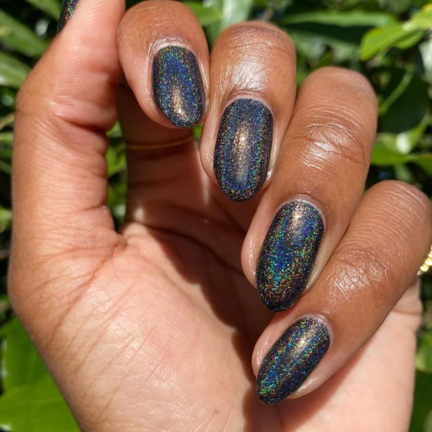 15 Black Nail Art Designs When You Want a Dark, Bold Manicure