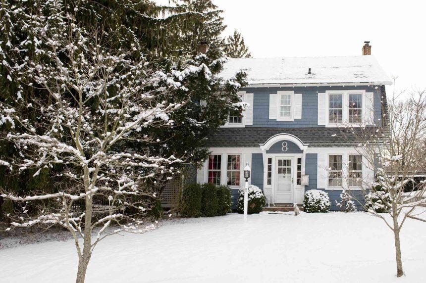 Anticipating a Winter Power Outage? 12 Things to Do Right Now So You Aren't Left in the Cold