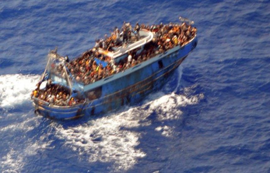 Dozens of Pakistanis on small boat en-route Spain feared dead - SUCH TV