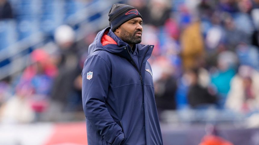 Jerod Mayo walks on field