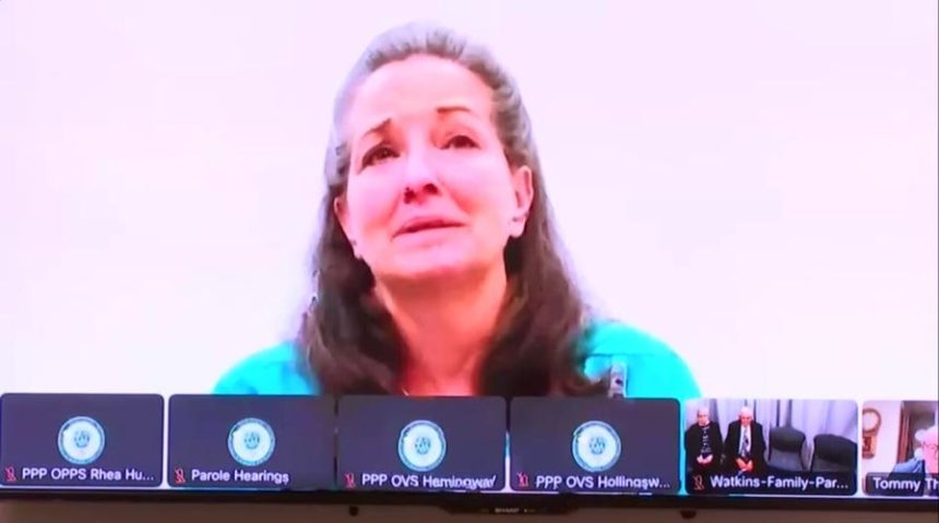 South Carolina killer mom Susan Smith cries at her parole hearing