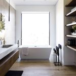 How to Create a Minimalist Bathroom—and Why You Should, According to Professional Organizers