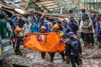 Indonesia rescuers search for survivors as landslide kills at least 17 - SUCH TV