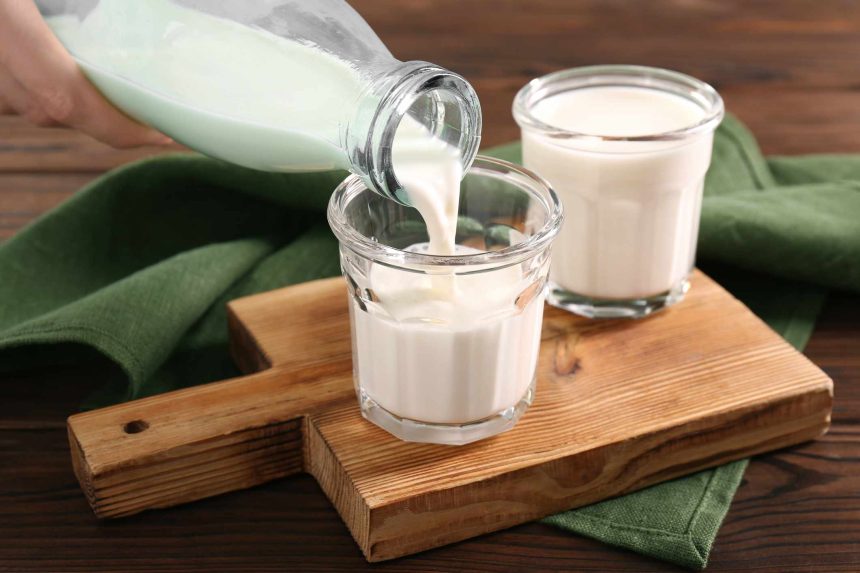 Is Organic Milk Really Better for You? Here's What the Experts Say