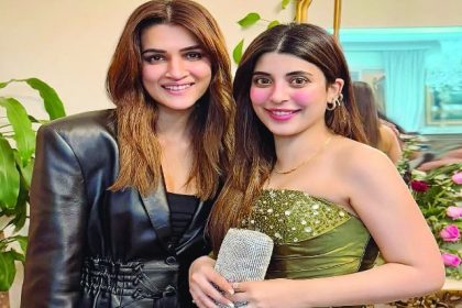 Kriti and Urwa glammed up together. Photo: Instagram