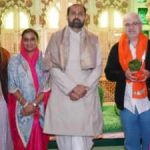 Radhika Merchant picks traditional Rajasthani leheriya Anarkali for Nathdwara Temple visit