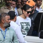 Kareena Kapoor seen leaving Lilavati Hospital. The Indian Express.