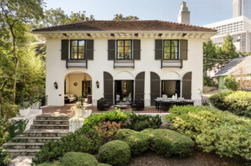 This Historic 1913 Stucco Home in Atlanta Lists for $3.5M