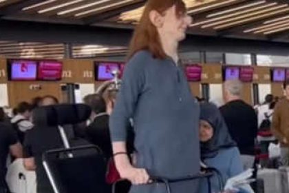 World’s tallest woman reveals why she flies on a stretcher