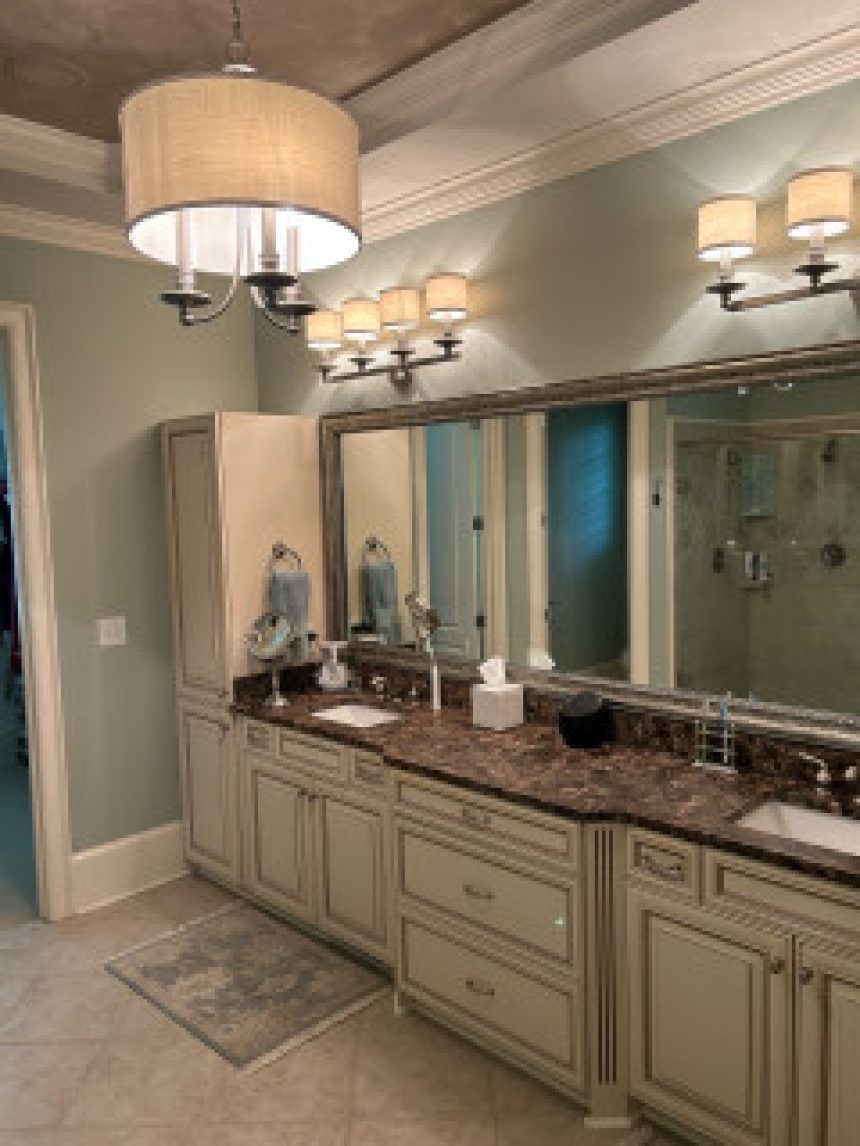 Bathroom of the Week: Updated Traditional With a Spa-Like Feel