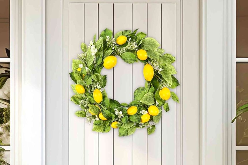 Give Spring a Warm Welcome with These Cheery $30-and-Under Wreaths at Amazon