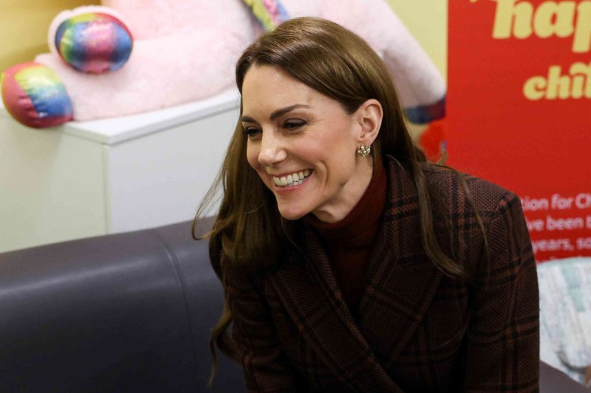 If Kate Middleton’s Chocolate Brown Skirt Looked Familiar, You’re Not Wrong