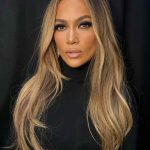 Jennifer Lopez’s Flawless, Airbrushed Skin Was Thanks to This Luxe Foundation