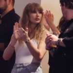 Taylor Swift cheers