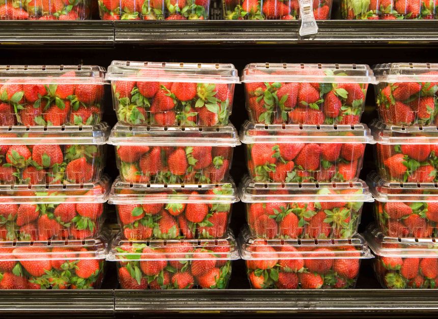 There's a Chance Your Favorite Berries May Be Contaminated With Norovirus. The FDA Is Trying to Make Them Safer