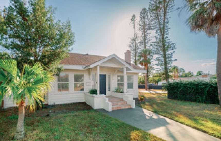 Two Artists Lovingly Restored This $740k Florida Bungalow